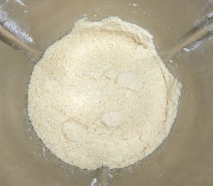 blanchierte Mandeln mahlen