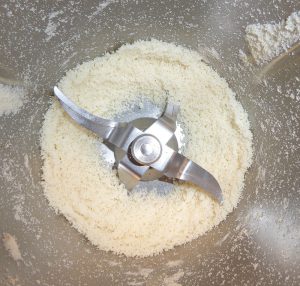 Parmesan umfüllen
