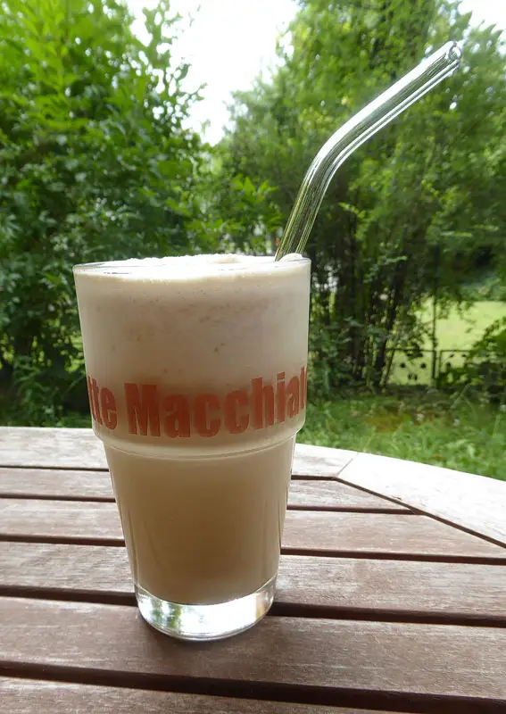 Frozen Latte mit Low Carb Spiced Coffee Sirup