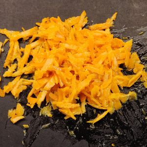 weiche Schalen fein schneiden